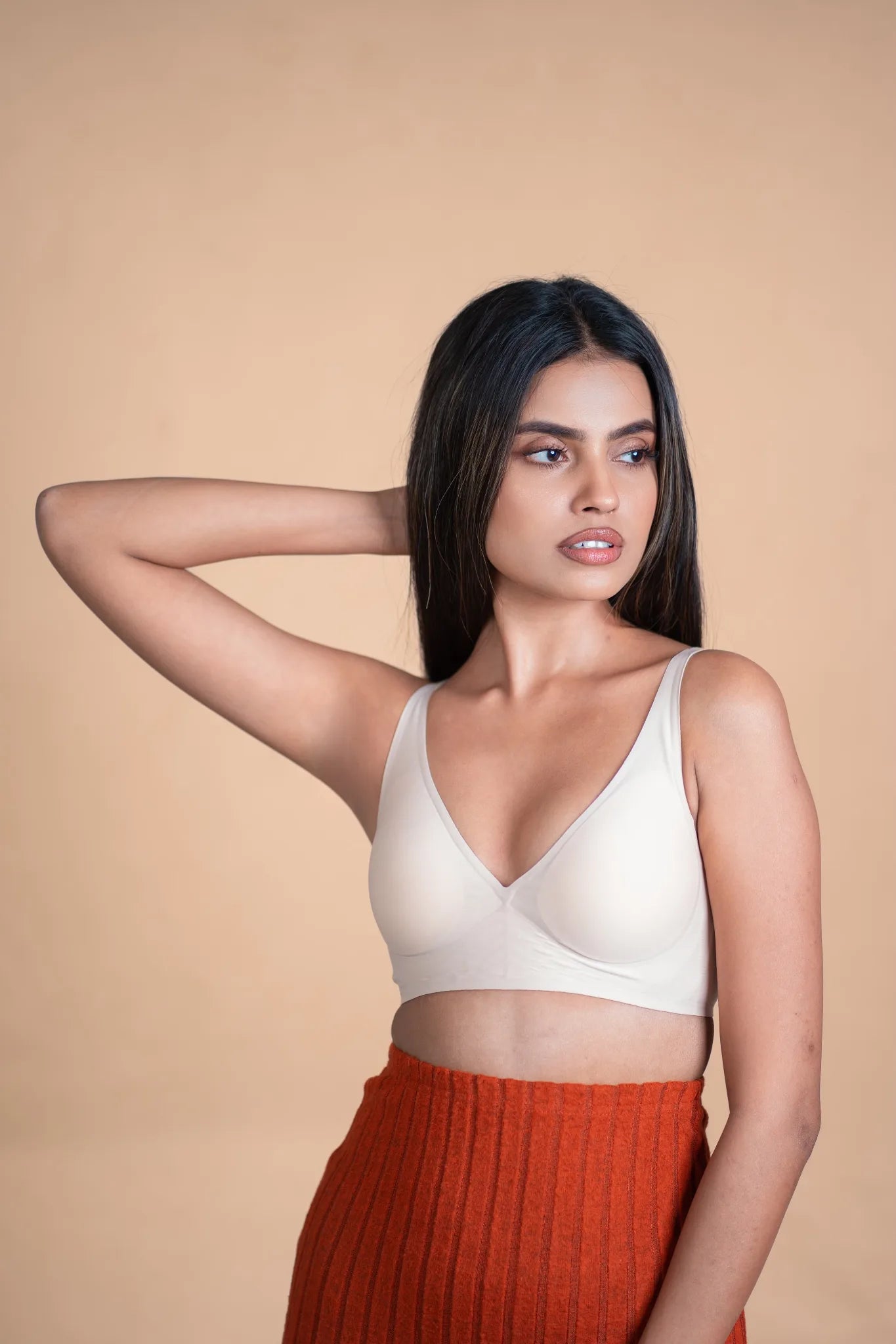 Ivory SHAPE Plunge Lite bra, front view, on model
